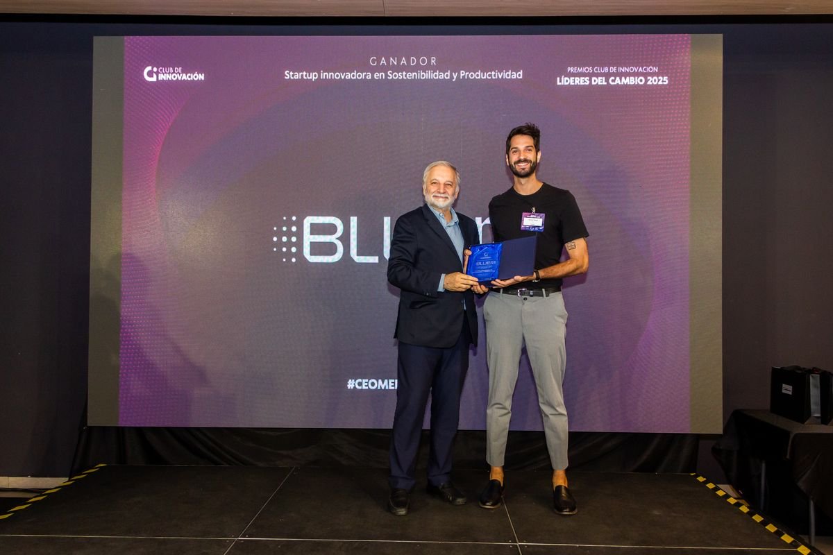 Premiación en CEO Meeting 2025